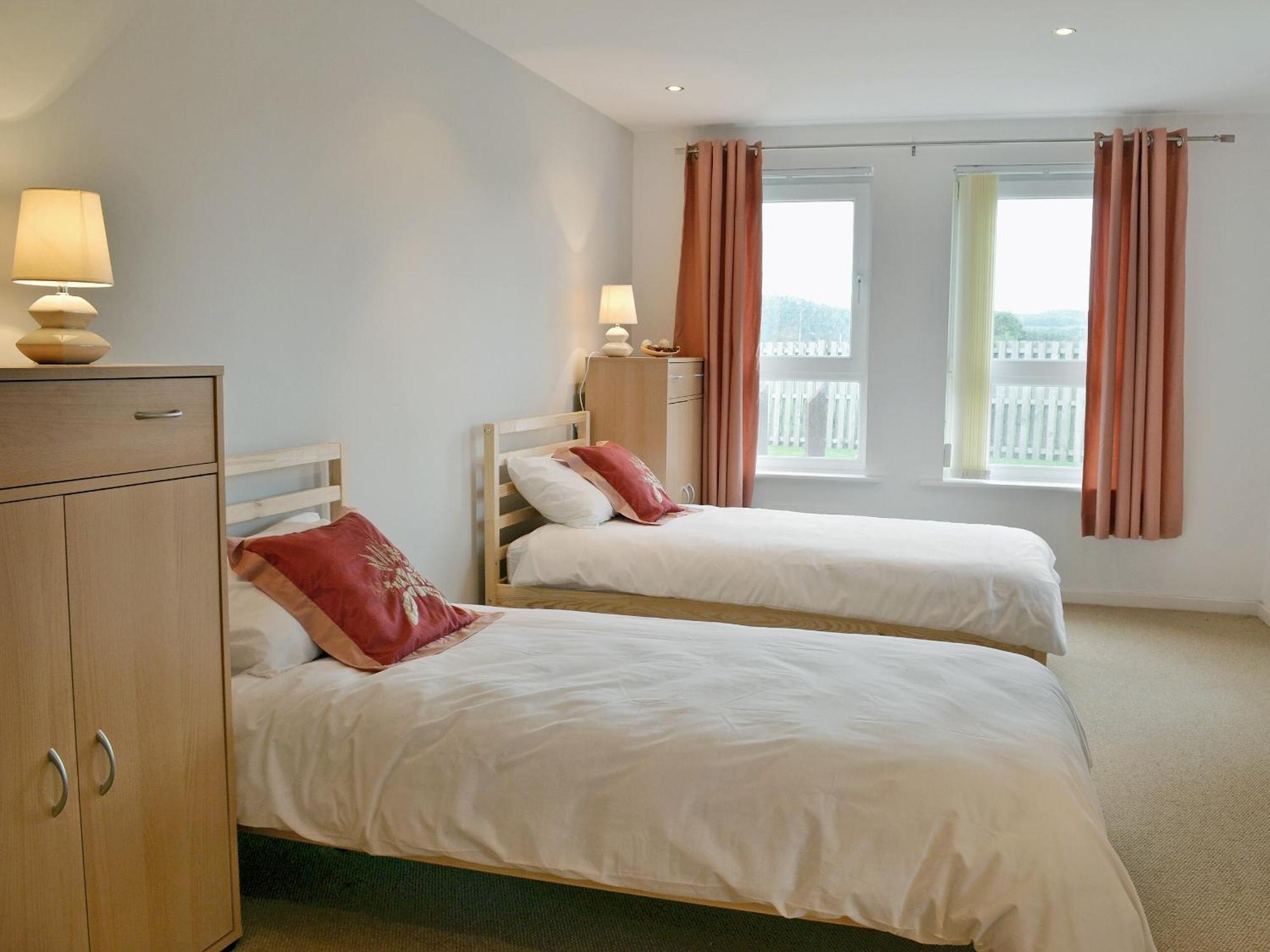 Waters Edge Villa Llanelli Bagian luar foto