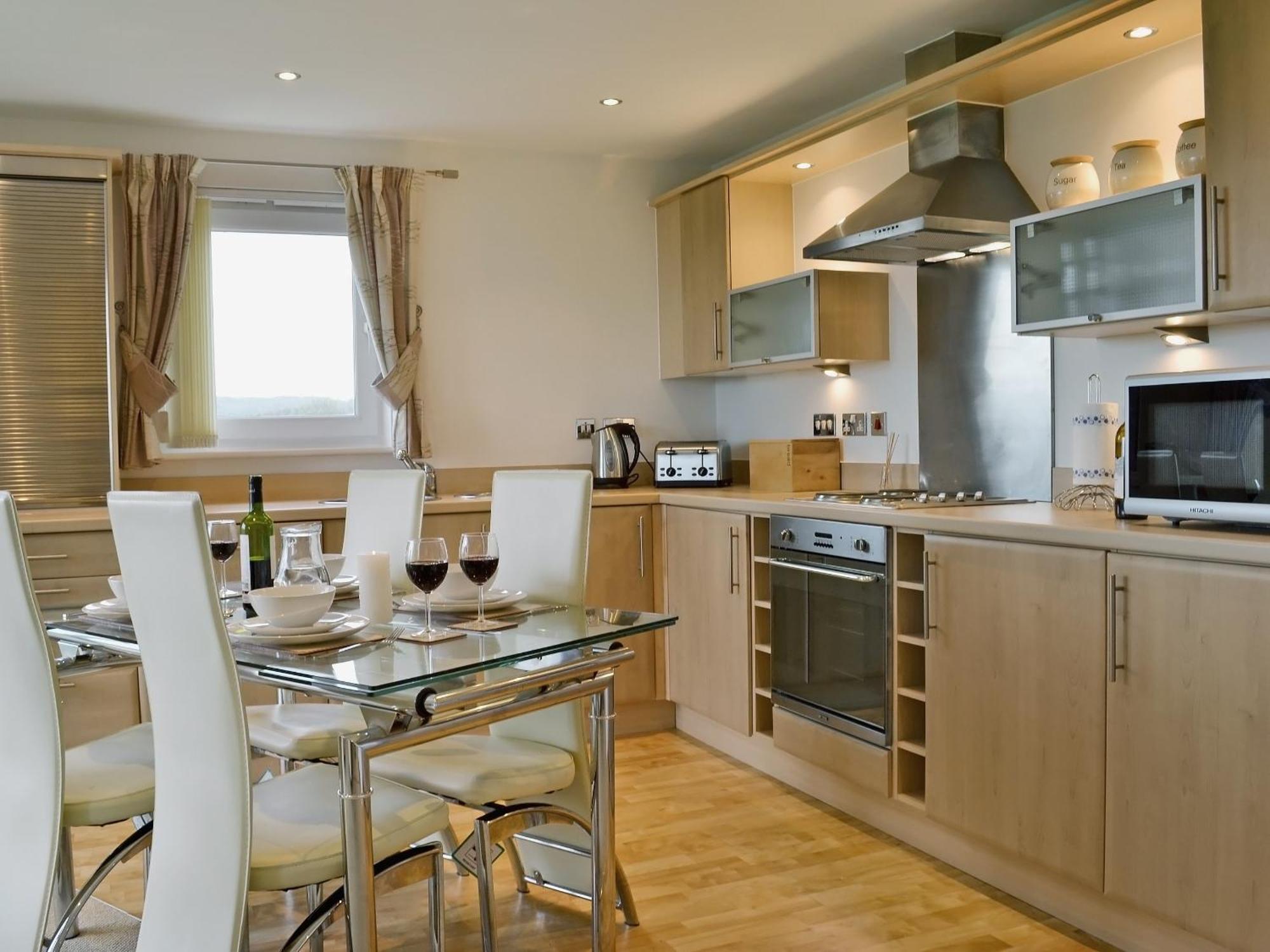 Waters Edge Villa Llanelli Bagian luar foto