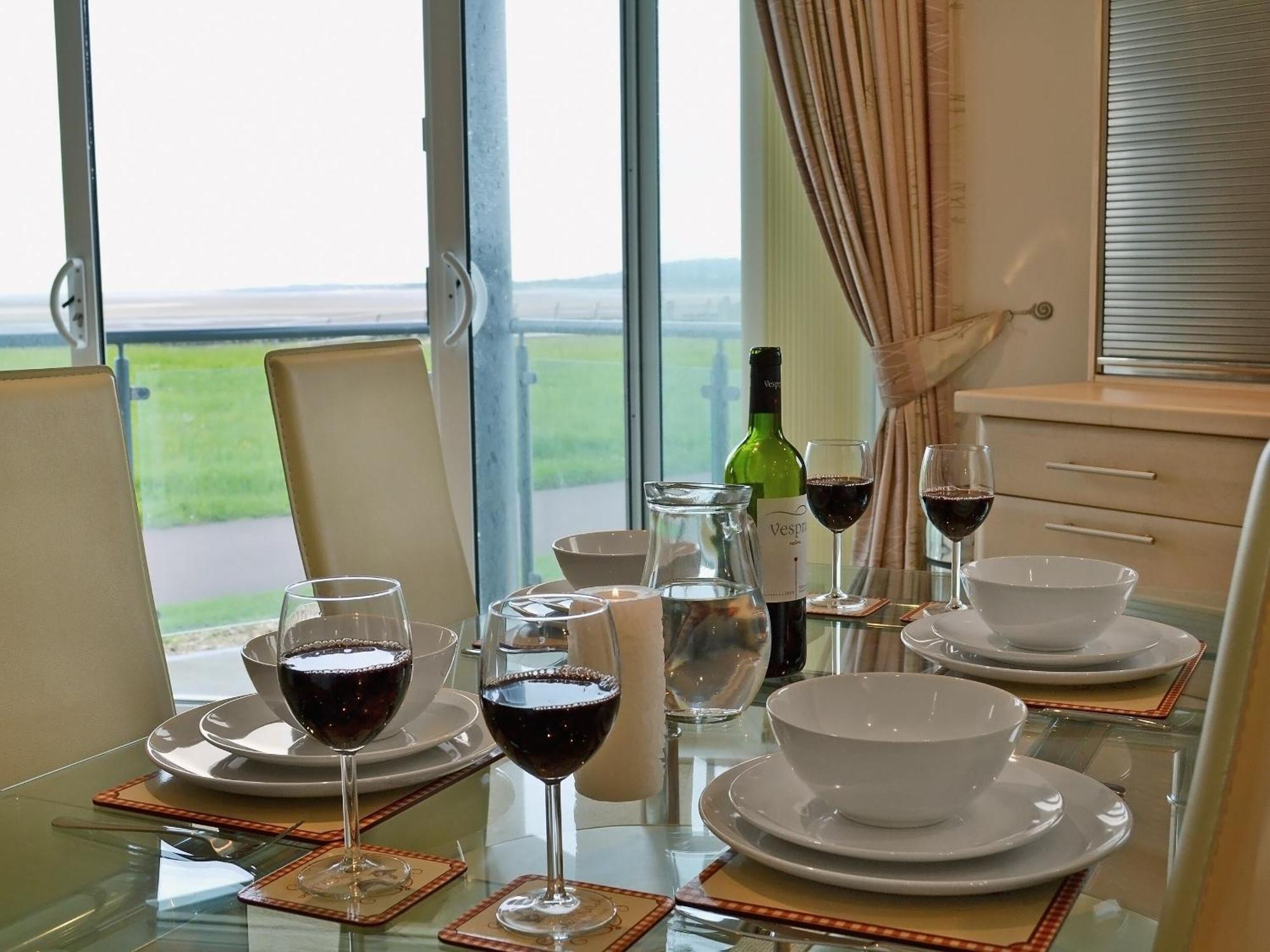 Waters Edge Villa Llanelli Bagian luar foto